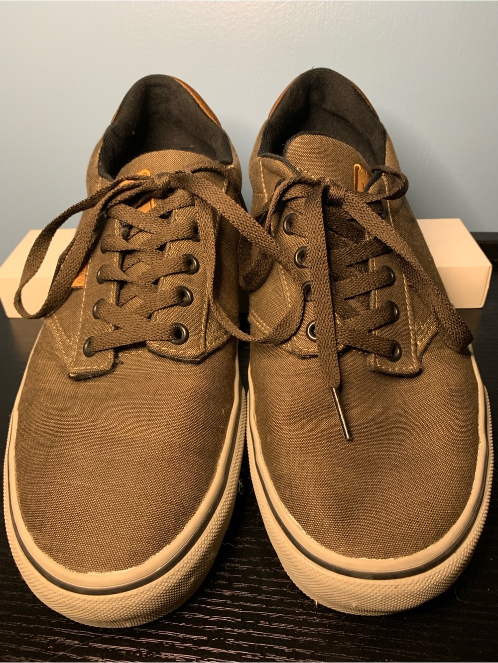 Vans Men's Brown Canvas Low-Top Sneakers